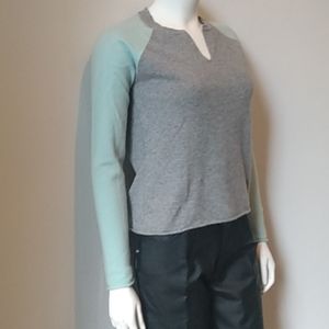 Ladies long sleeve cashmere sweater